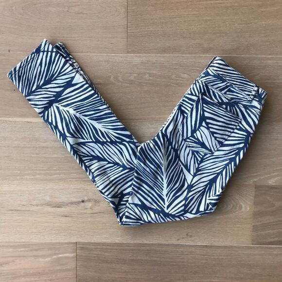 J. McLaughlin Jaycie Palm Print Slim Fit Jeans Blue White sz 4 - Picture 1 of 6